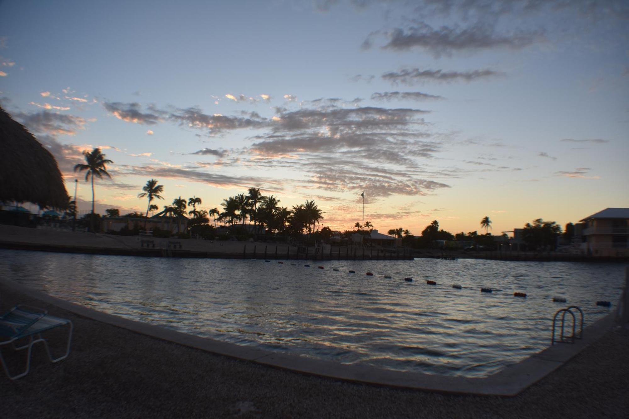 Pelican's Roost, Waterfront Comfort At Venture Out *